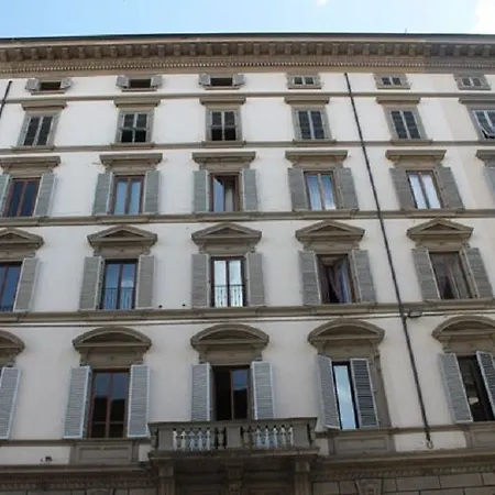 Apartment Via Roma Florence